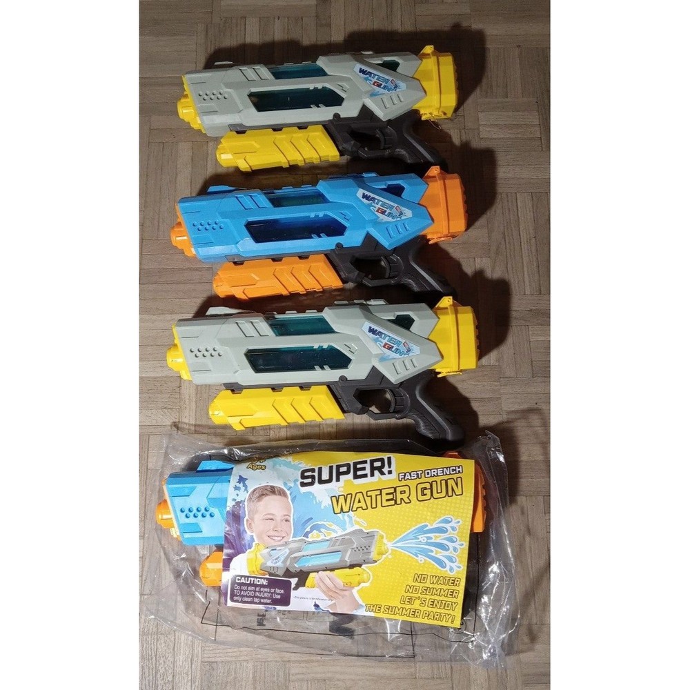 LOT OF 4 SUPER FAST DRENCH WATER GUNS